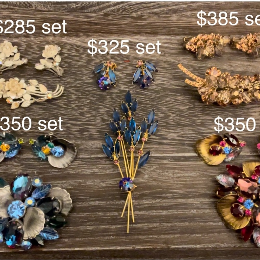🌸Nicole’s Special Curated True-Vintage Gorgeous Juliana Brooch/Earring Sets. 🌸